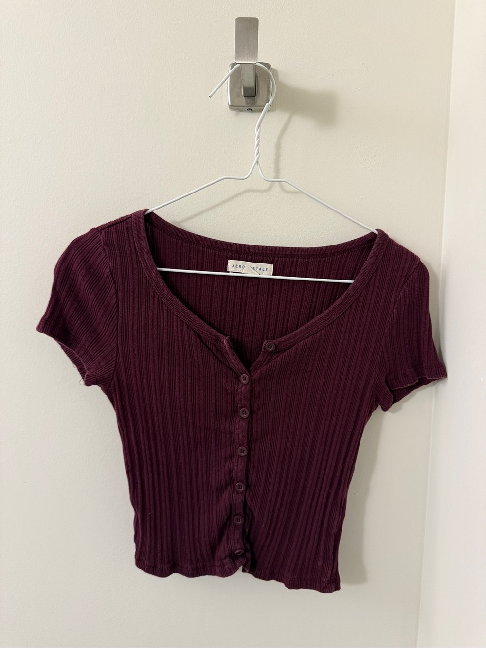Aeropostale Ribbed Button-Front Short Sleeve Top — Burgundy